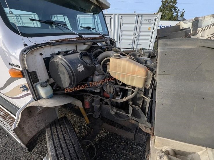 1997-international-4700-image-18