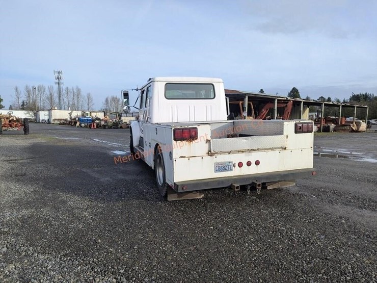 1997-international-4700-image-24