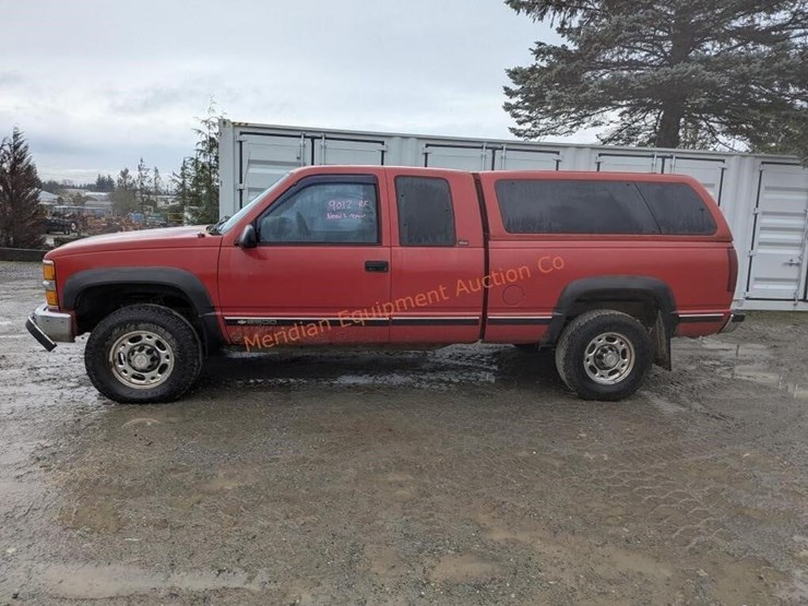 1997-chevrolet-gmt400-image-1