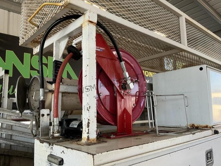 2014-ford-f550-image-10