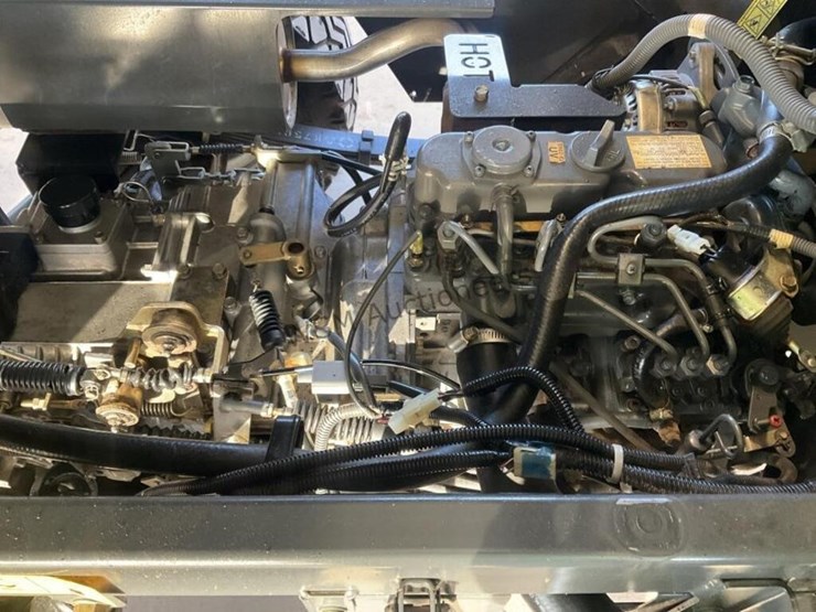 kubota-rtv900-image-9