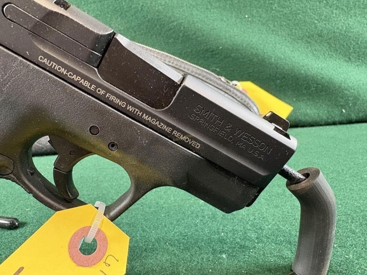 smith-&-wesson-m&p-9-shield-9mm-pistol-image-6