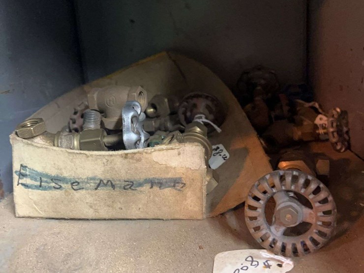 contents-of-shelving-image-4