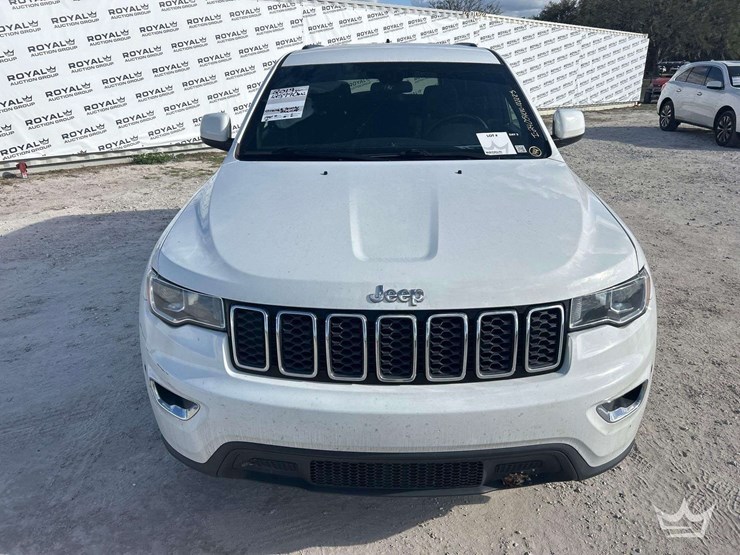 2019-jeep-grand-cherokee-image-21