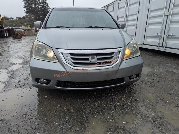 2009-honda-odyssey-image-3