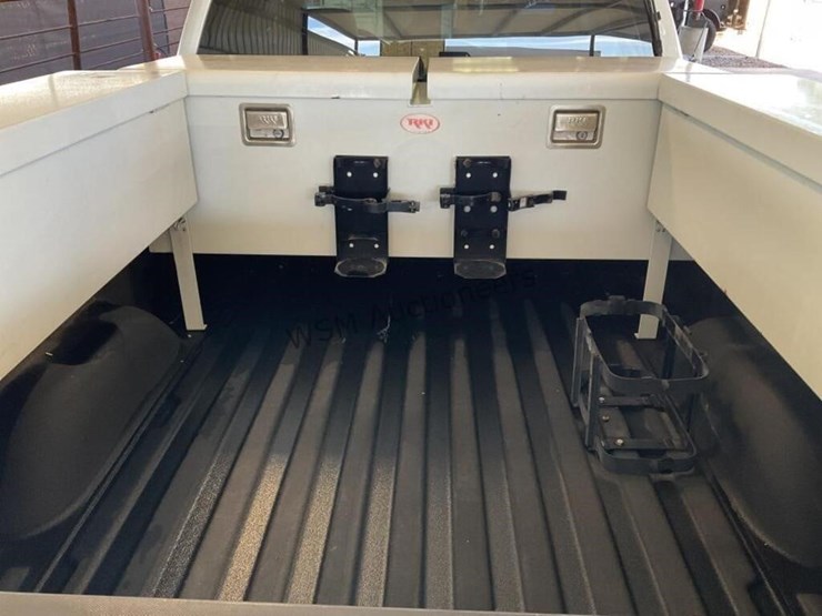 2016-chevrolet-silverado-1500-image-9