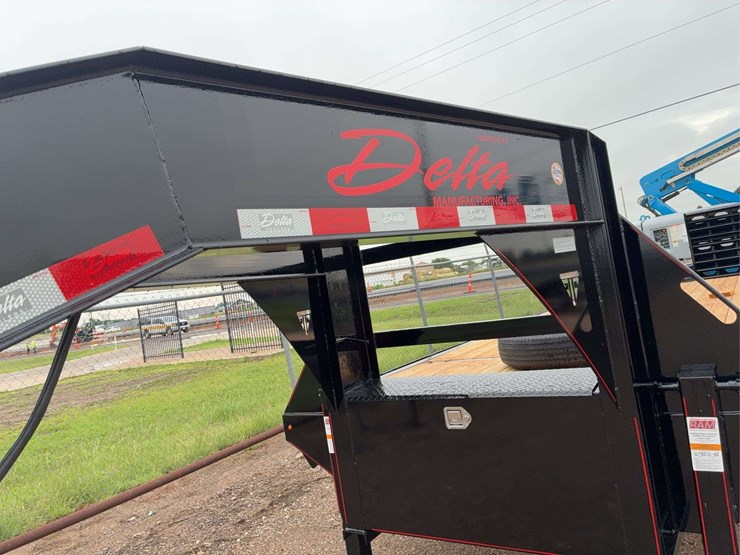 2025-delta-manufacturing,-inc.-30'-gooseneck-flatbed-trailer-image-13