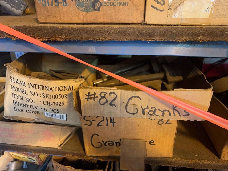 contents-of-shelves-image-28