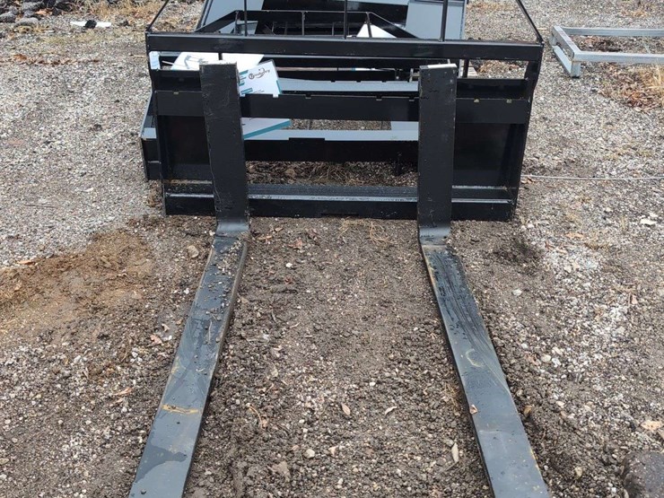 (1)-cfi-industry-sall100-skid-steer-adjustable-pallet-fork-image-1