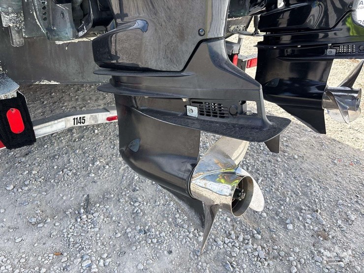 tug-boat-with-tri-axle-magic-tilt-boat-trailer-image-19