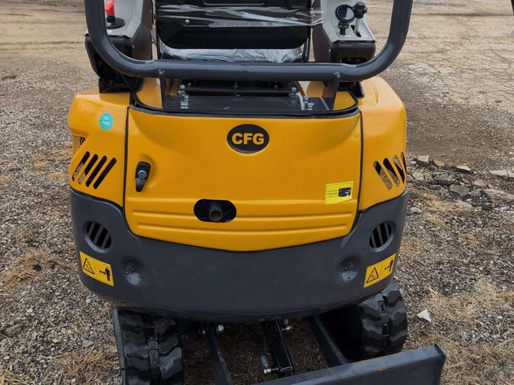 cfg-industrial-mini-excavator---qk18r---yellow-image-5
