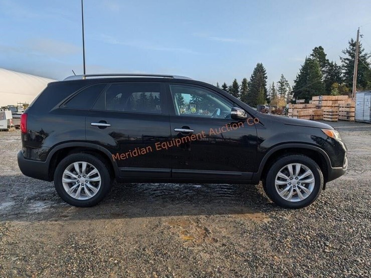 kia-sorento-lx-image-6