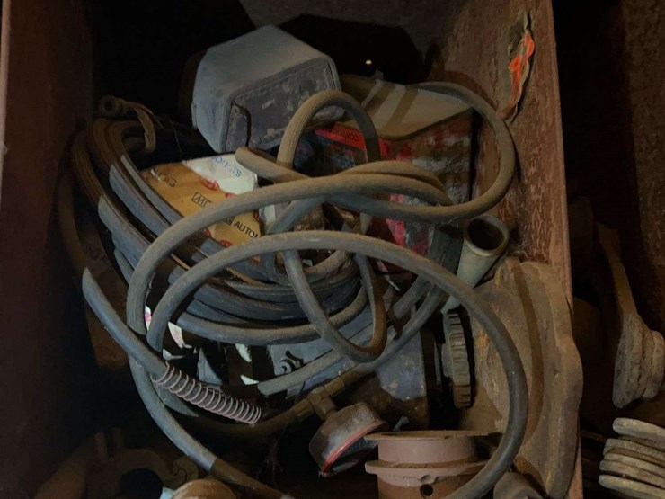 contents-of-shelving-image-6