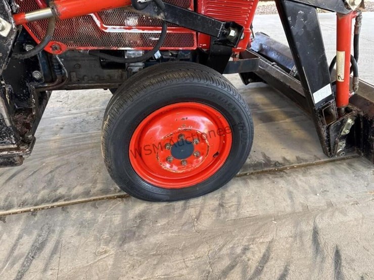 kubota-l2201-image-9