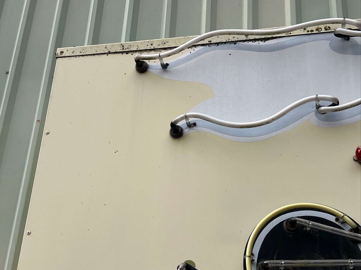 steam-engine-neon-sign-image-3