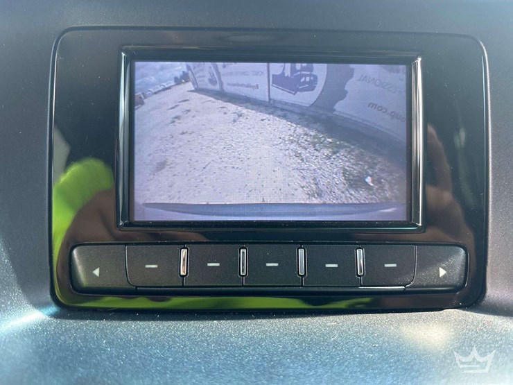 2016-chevrolet-tahoe-image-17