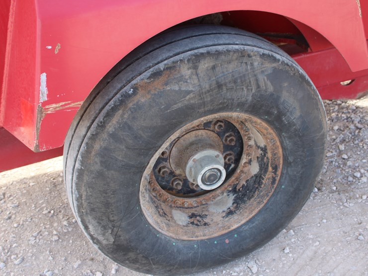 supreme-intl-700t-image-11