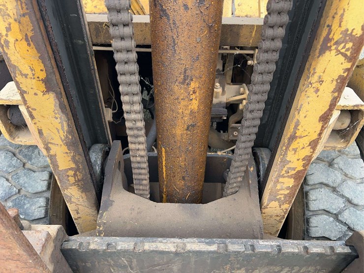 baker-forklift-image-12