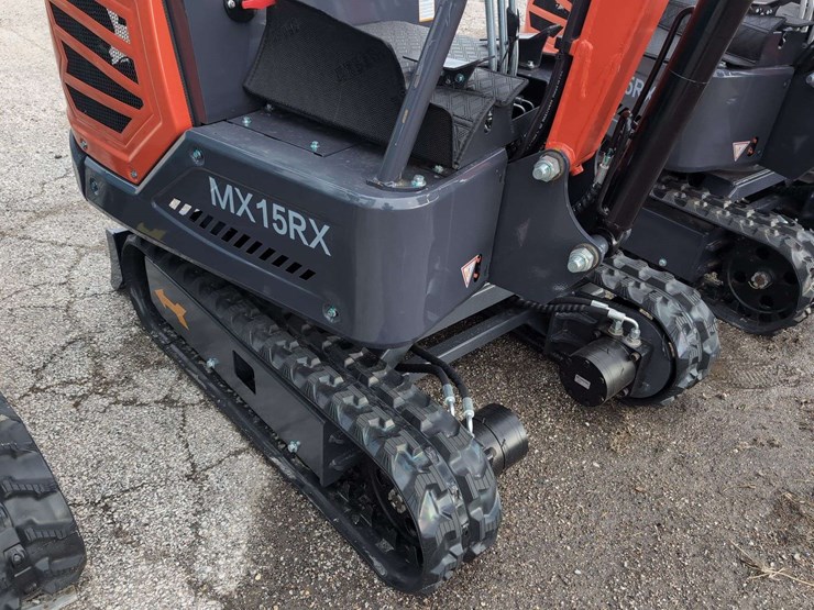 cfg-industrial-mini-excavator---mx15rx---red-image-4