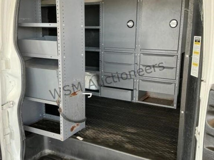 2012-chevrolet-express-1500-image-8