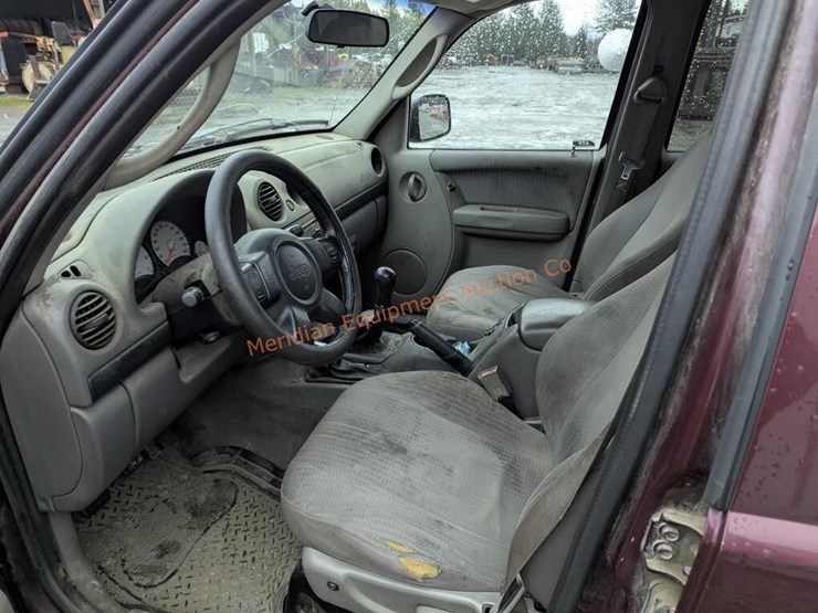 jeep-liberty-image-16