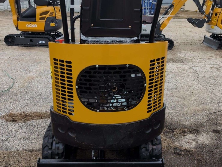 cfg-industrial-mini-excavator---h12r---yellow-image-6