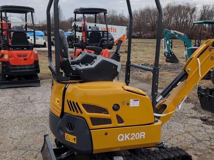 cfg-industrial-mini-excavator---qk20r---yellow-image-6