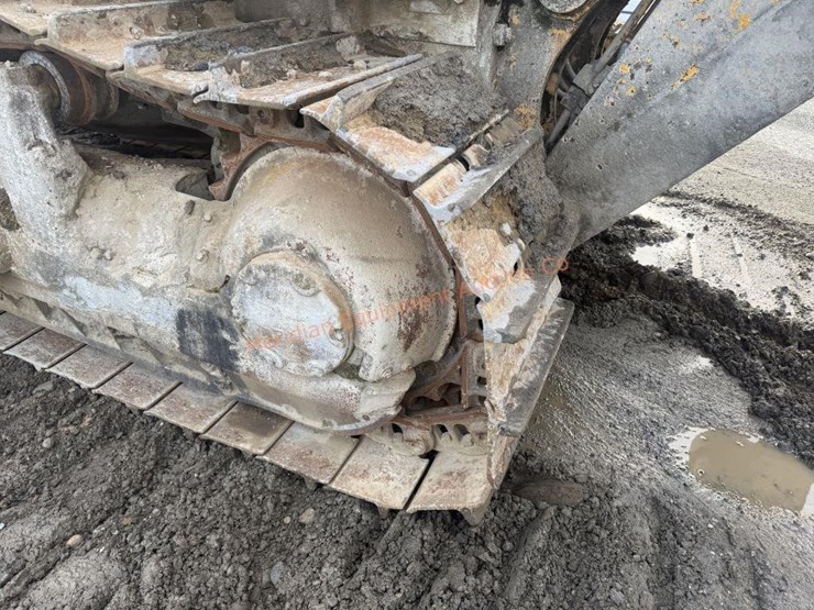 caterpillar-d7f-image-28