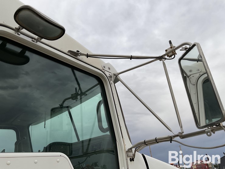 2008-kenworth-t800-image-16