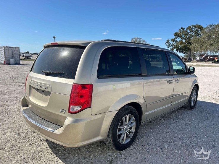 2014-dodge-grand-caravan-image-3