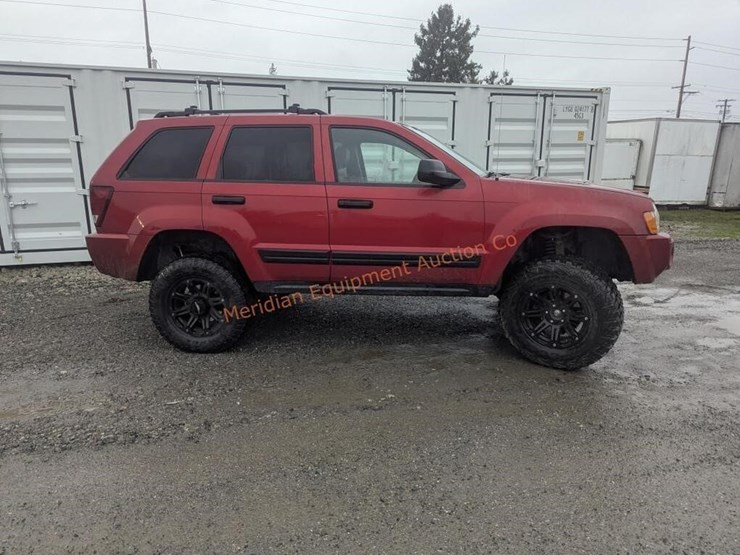 jeep-grand-cherokee-laredo-image-3