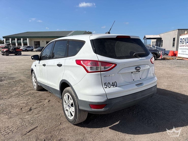 2015-ford-escape-image-4