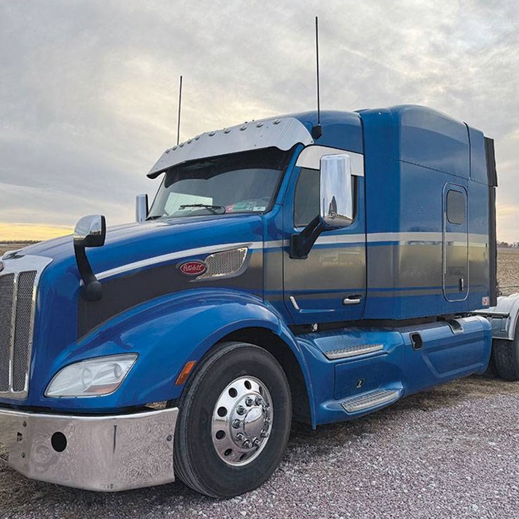 2015 PETERBILT 579