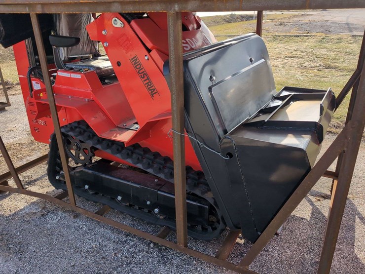 agt-gas-powered-mini-track-skid-steer-loader-sda-140t---red-image-2