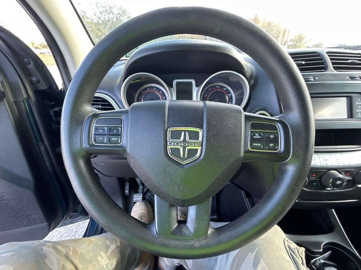 2014-dodge-journey-image-14