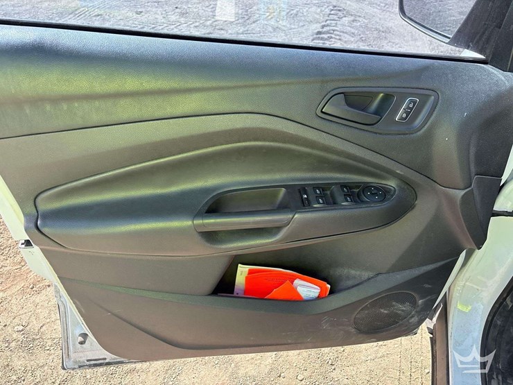 2015-ford-escape-image-13