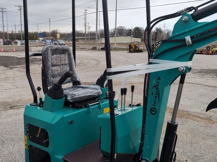 cfg-industrial-mini-excavator---mh12rx---green-image-8