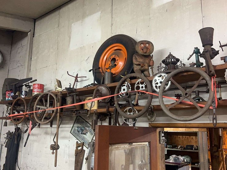 contents-of-left-side-of-the-shelf-image-1