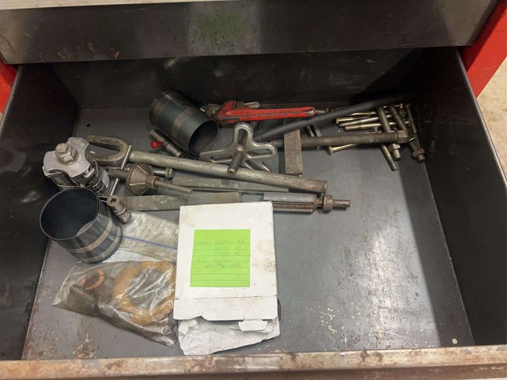 craftsman-toolbox-with-contents-image-24