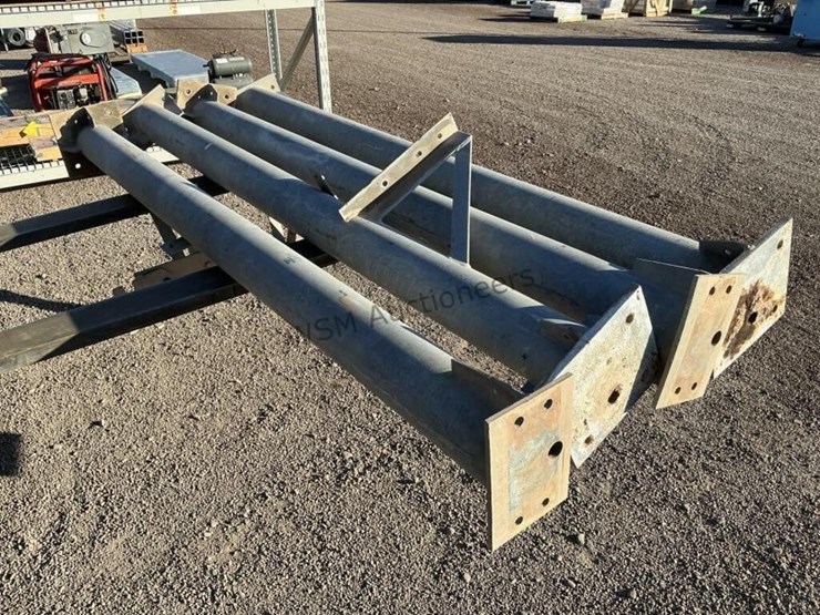 (4)-galvanized-lights-posts-image-4