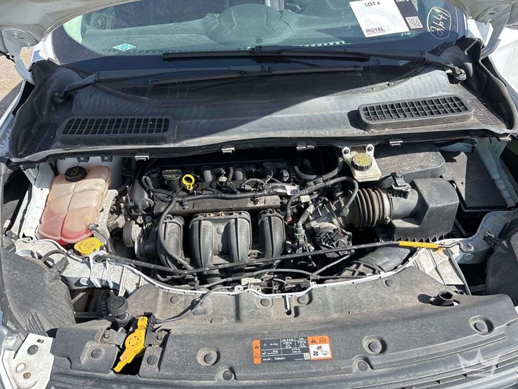 2015-ford-escape-image-8