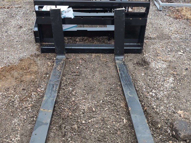 (1)-cfi-industry-sall100-adjustable-pallet-fork-image-1