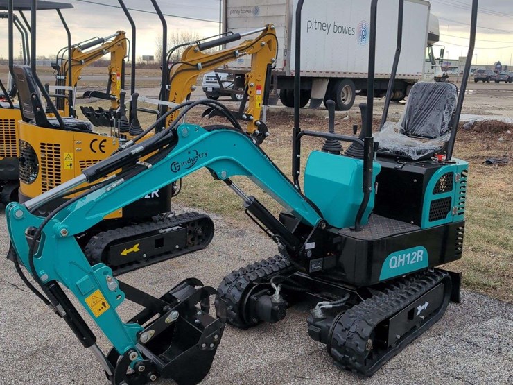 cfg-industrial-mini-excavator---qh12r---green-image-1