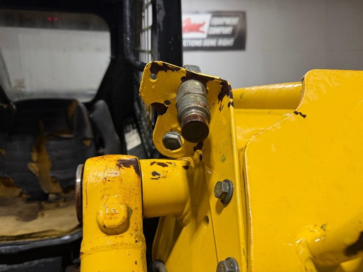 john-deere-250-image-10