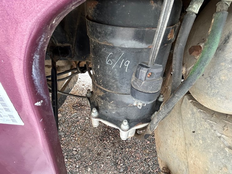 1994-peterbilt-379-image-13