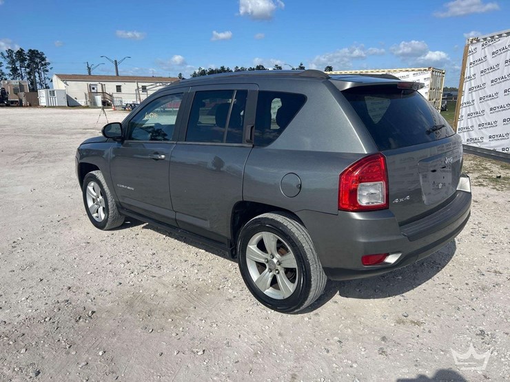 2012-jeep-compass-image-4