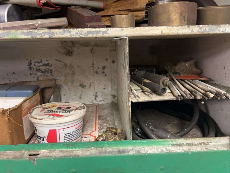 tool-cabinets-with-contents-and-arc-welder-image-12