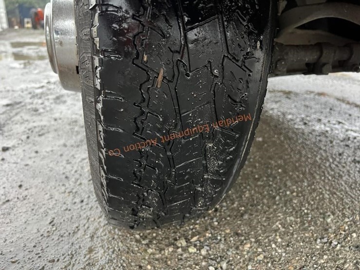 ford-f350-xlt-image-12