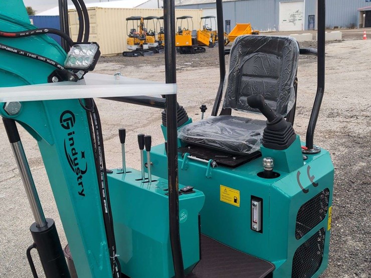 cfg-industrial-mini-excavator---mh12rx---green-image-8