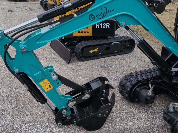 cfg-industrial-mini-excavator---qh12r---green-image-3